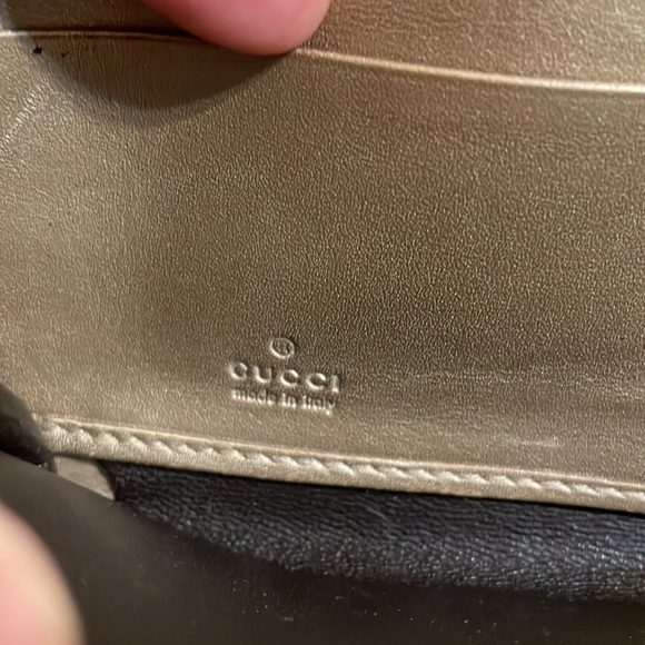 Gucci Zippy Wallet - Picture 7 of 10